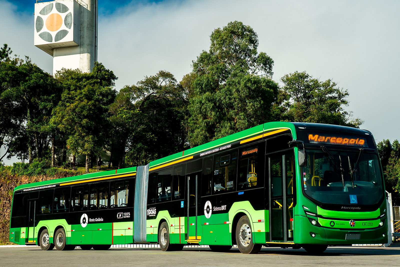 Marcopolo entrega ônibus elétricos articulados para o BRT de Goiânia