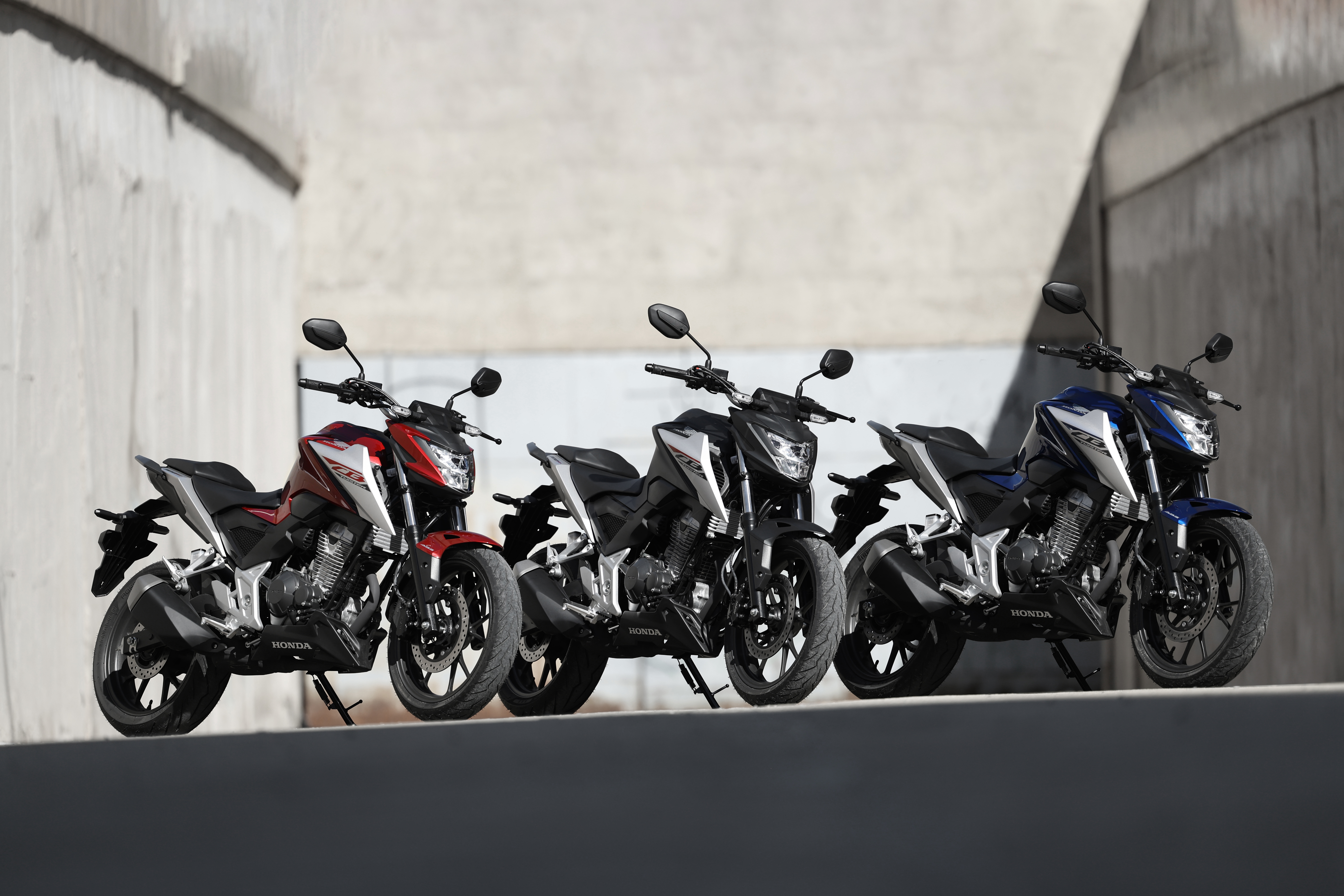 CB 300F Twister 2026: nova paleta de cores reforça o estilo e a presença da naked Honda