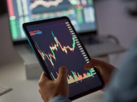 Mercado de ações encerra julho com pior resultado anual