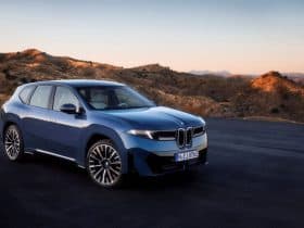 Pirelli: Dois pneus P Zero personalizados para o BMW iX3, ambos com tecnologia Elect