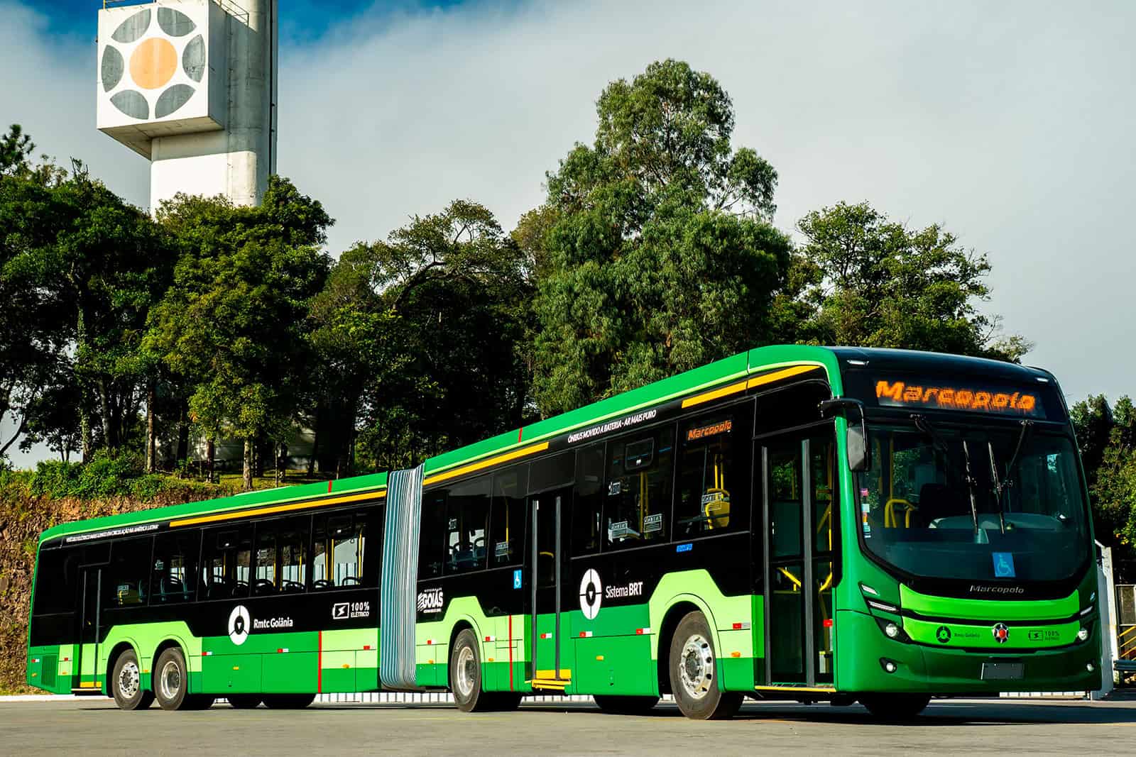 Marcopolo entrega ônibus elétricos articulados para o BRT de Goiânia