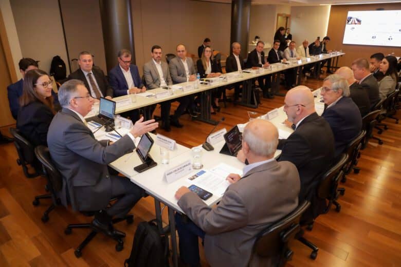 Autopeças em foco: CBCPAVE discute parcerias com GM, inspeção veicular e agenda legislativa