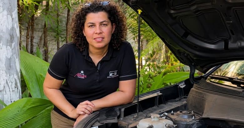 Bárbara Brier e MTE-THOMSON lançam a série Dicionário de Mecaniquês sobre mecânica automotiva