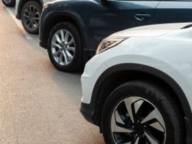 Emplacamentos de veículos crescem 40% em março e totalizam 257,8 mil unidades no Brasil