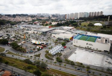 Shopping Taboão recebe encontro de carros antigos