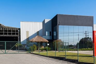 Emaster completa 29 anos e aposta em inovação na indústria automotiva