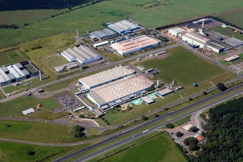 Automatização de transmissões de caminhões avança no Brasil e ganha força com soluções da Eaton