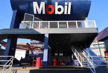 Marca de lubrificantes Mobil™ reúne lançamentos para motos e carros e apresenta nova tecnologia antifraude no Festival Interlagos 2026