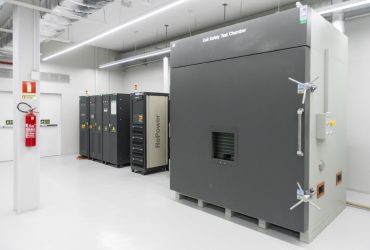 PUCRS inaugura laboratório para certificação de tecnologias voltadas à mobilidade elétrica e à transição energética