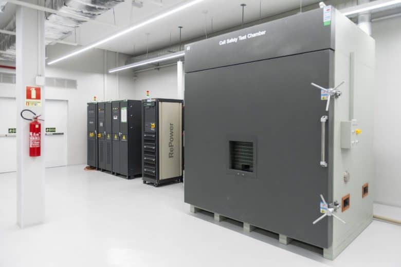 PUCRS inaugura laboratório para certificação de tecnologias voltadas à mobilidade elétrica e à transição energética