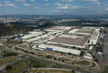 Stellantis consolida liderança no e-commerce e cresce 54,6% no Mercado Livre em 2025