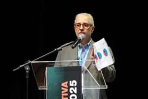 Here’s an alternate one-line title:
Mesa redonda: Liderança feminina e práticas ESG aceleram a descarbonização no setor automotivo