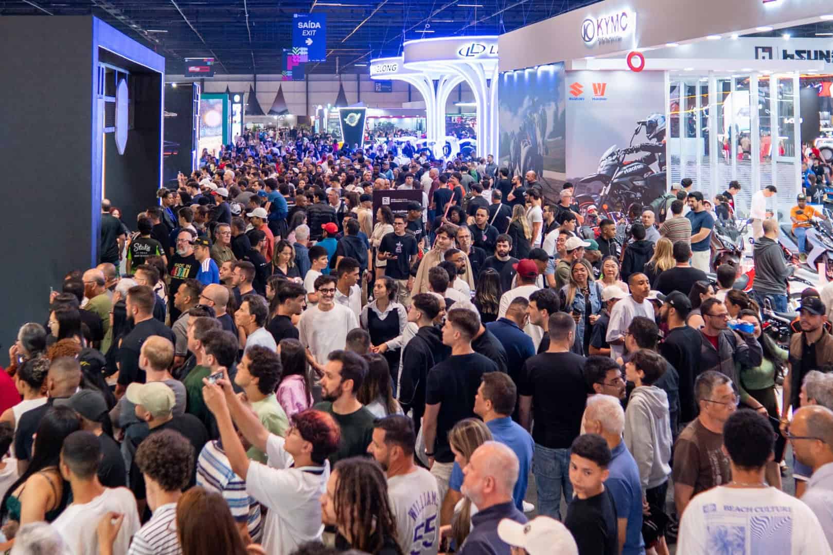 Salão do Automóvel recebe mais de 85 mil pessoas no primeiro final de semana