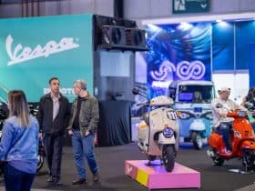 O universo das duas rodas também acelera no Salão do Automóvel