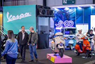 O universo das duas rodas também acelera no Salão do Automóvel
