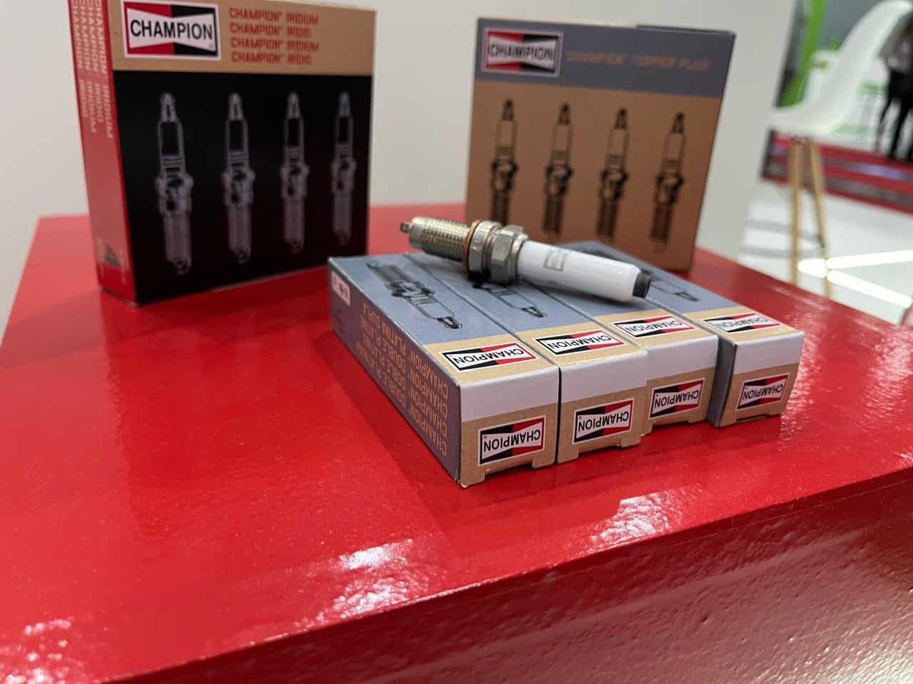 "DRiV Amplia Presença no Mercado Automotivo com Novas Velas de Ignição Champion"