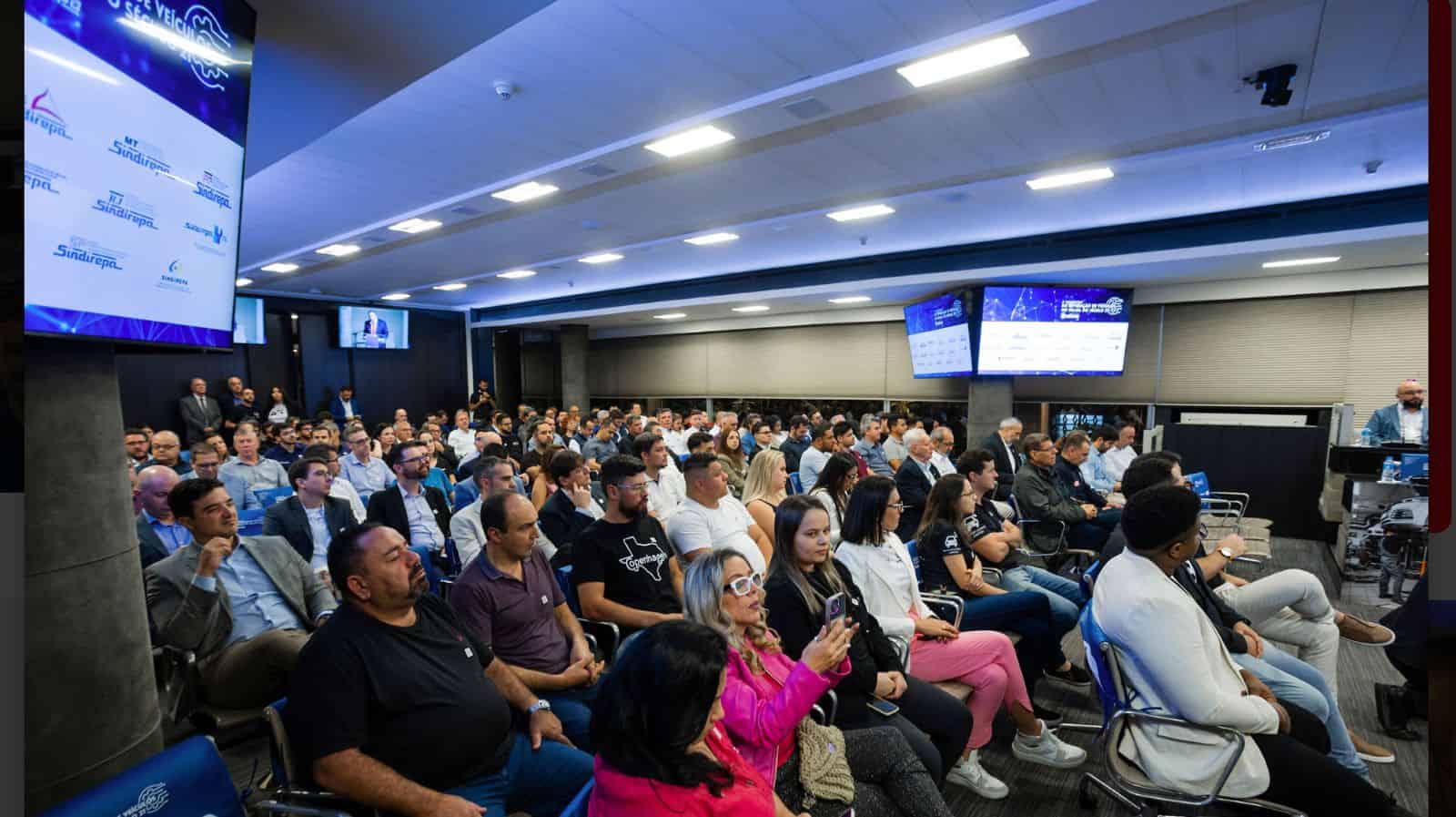 Congresso Sindirepa Brasil reúne líderes para debater o futuro da reparação automotiva