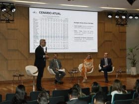 CNC defende redução de jornada por negociação coletiva após estudo sobre impactos econômicos