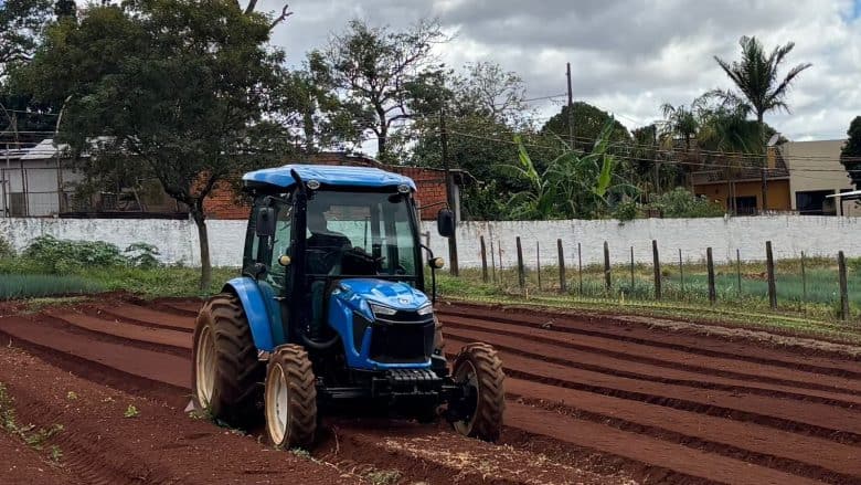 Tratores vocacionados impulsionam mecanização e rentabilidade na horticultura brasileira