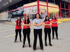 AutoZone impulsiona diversidade e dobra número de mulheres na empresa em apenas um ano
