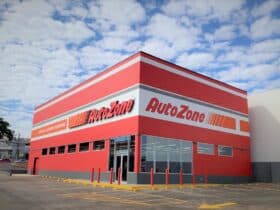 AutoZone expande presença no Brasil com inauguração de três lojas em agosto