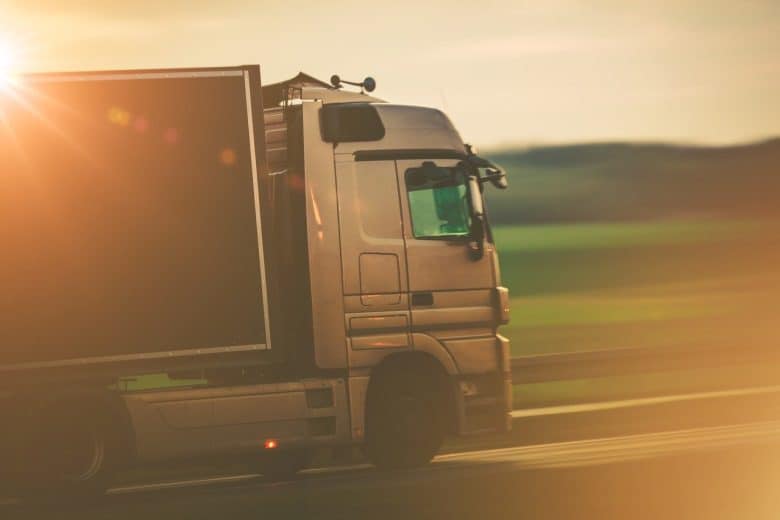 Governo Anuncia R$ 10 Bilhões para Reduzir Juros e Renovar Frota de Caminhões no Brasil