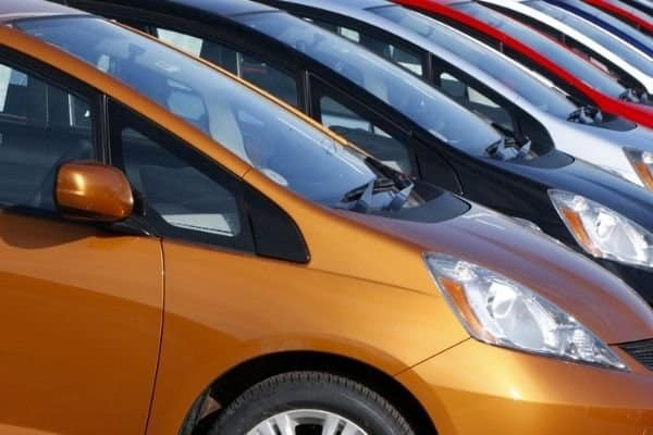 Em Um Ano, Emplacamentos de Veículos Sobem 28,4% e Impulsionam o Mercado Automotivo no Brasil