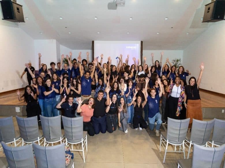"Como Voluntariado Empresarial Transforma a Educação de Jovens em Campinas"