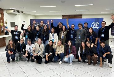 ZF abre suas portas para aproximar jovens jornalistas ao setor automotivo e de mobilidade