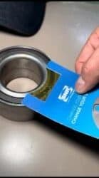 Como as soluções NTN e SNR garantem a instalação correta de rolamentos com encoder magnético no sistema ABS