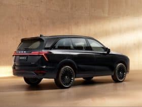 GWM Wey 07 Dark Edition chega ao Brasil com visual escurecido e presença marcante