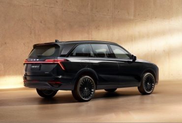 GWM Wey 07 Dark Edition chega ao Brasil com visual escurecido e presença marcante