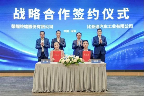 Honor e BYD firmam parceria estratégica para impulsionar mobilidade inteligente com IA