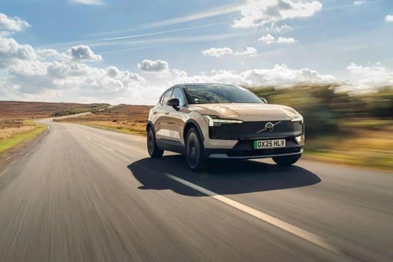 Volvo EX30 Cross Country: o aventureiro perfeito para conquistar as grandes cidades