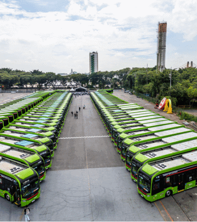 Expansão rápida dos ônibus elétricos no início de 2025