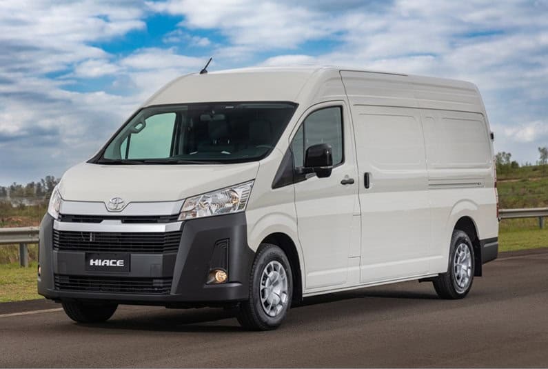 Toyota Hiace estreia na versão Furgão e amplia atuação para segmento de vans de carga