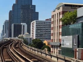 Expansão histórica do metrô e dos trens em São Paulo reacende debate sobre mobilidade urbana e planejamento das cidades