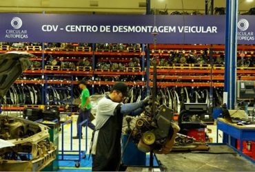 Stellantis celebra um ano do Centro de Desmontagem Veicular Circular AutoPeças e reforça liderança em Economia Circular na América do Sul