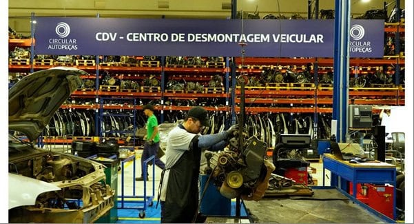 Stellantis celebra um ano do Centro de Desmontagem Veicular Circular AutoPeças e reforça liderança em Economia Circular na América do Sul