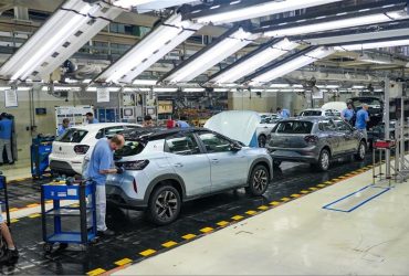 Fábrica da Volkswagen em Taubaté celebra 50 anos com carros icônicos