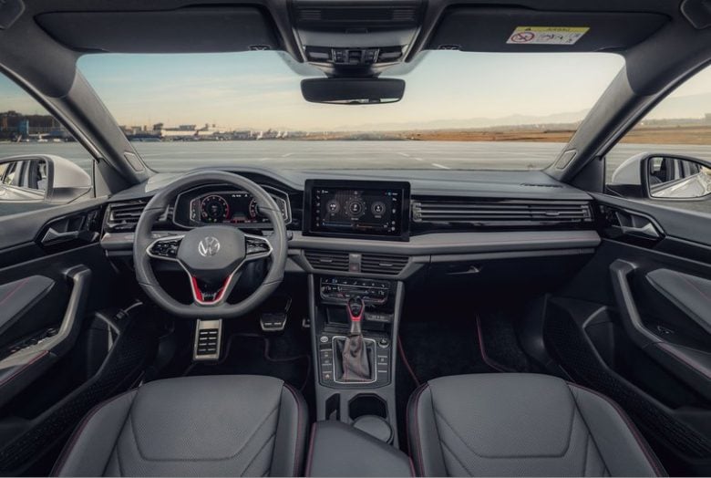 Jetta GLI bate recorde com 1.196 pedidos em apenas um fim de semana