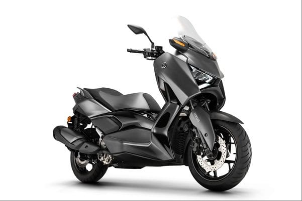 Yamaha XMAX 300 CONNECTED chega à linha 2027