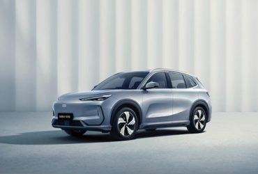 Vendas das da Geely crescem 26% no mundo, atingindo o recorde de 4,11 milhões de unidades em 2025