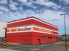 AutoZone acelera expansão no Brasil e anuncia abertura de cinco novas lojas em junho