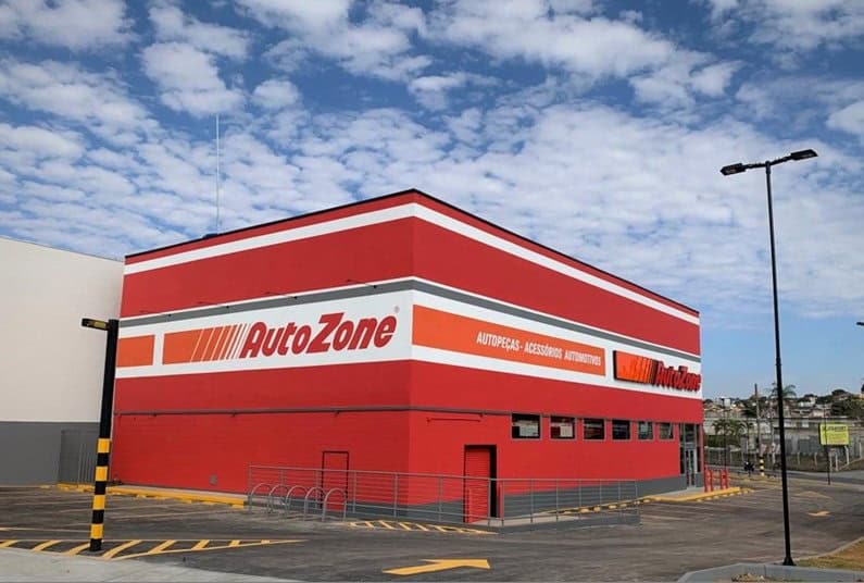 AutoZone acelera expansão no Brasil e anuncia abertura de cinco novas lojas em junho