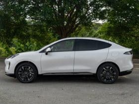 Hyptec HT 2027 estreia no Brasil com nova bateria e até 431 km de autonomia 