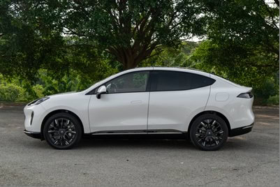 Hyptec HT 2027 estreia no Brasil com nova bateria e até 431 km de autonomia 