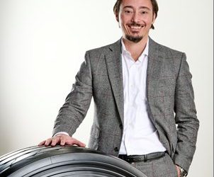 Prometeon Brasil e Vibra lançam projeto na Rede Siga Bem com foco em conveniência na oferta de pneus ao transporte rodoviário