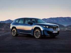 Dupla vitória: BMW iX3 é eleito World Car of the Year e World Eletric Vehicle 2026