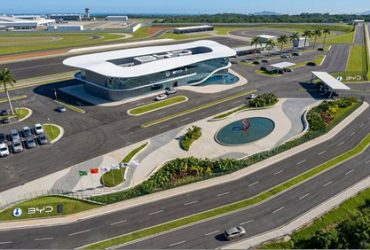 BYD anuncia investimento de R$ 300 milhões para a construção de um centro de pesquisas e uma pista de experiências ao lado do Aeroporto do Galeão no Rio de Janeiro